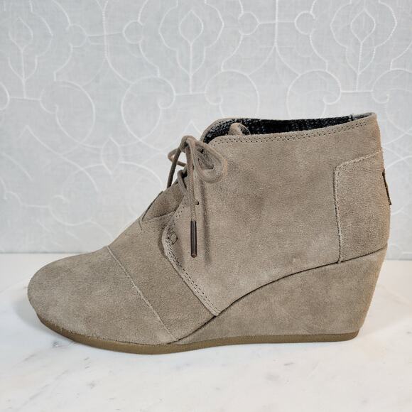Toms Women's Shoes Size 8.5 Brown Suede Lace-Up Almond Toe Buck Wedges Heels - Picture 1 of 12